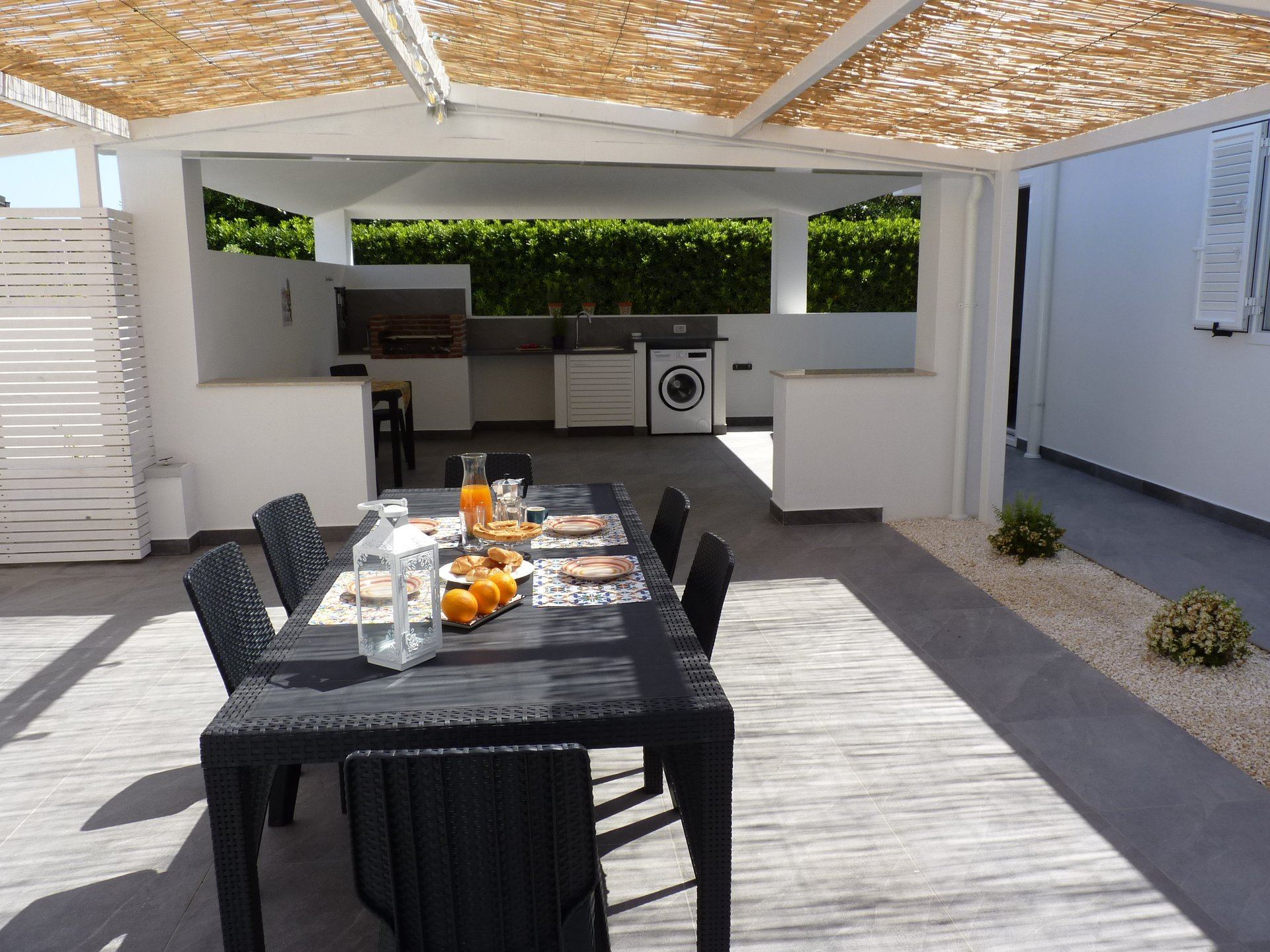 Al fresco dining on the spacious patio